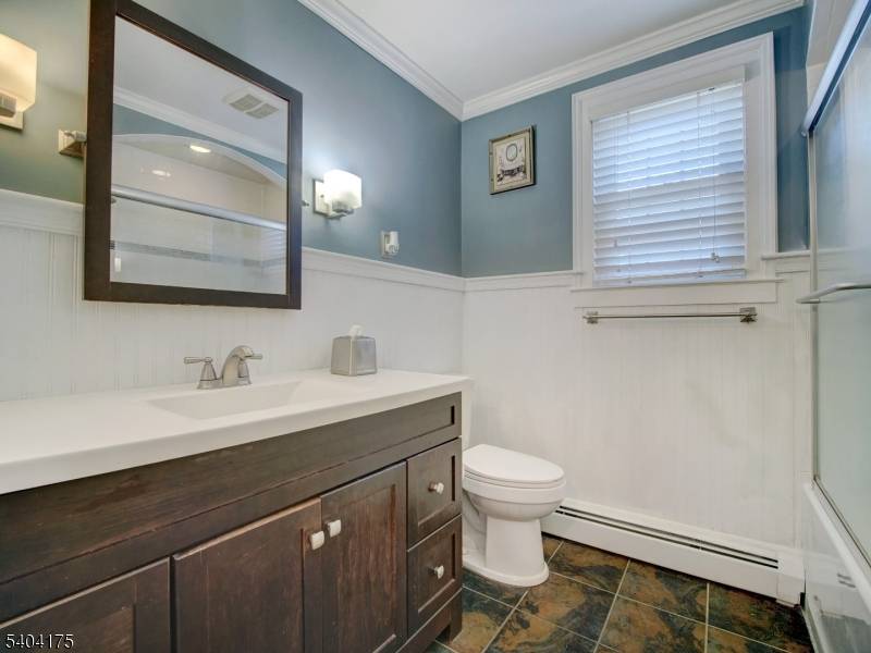 812 Washington Ave, Linden City, NJ 07036