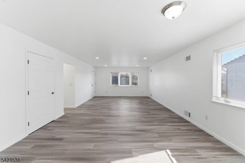 23 Renaissance Dr #2, Clifton City, NJ 07013