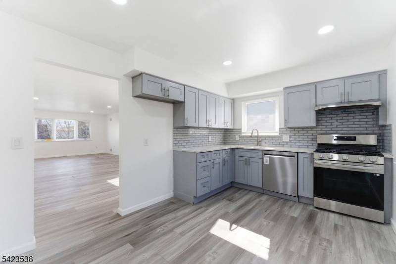 23 Renaissance Dr #2, Clifton City, NJ 07013