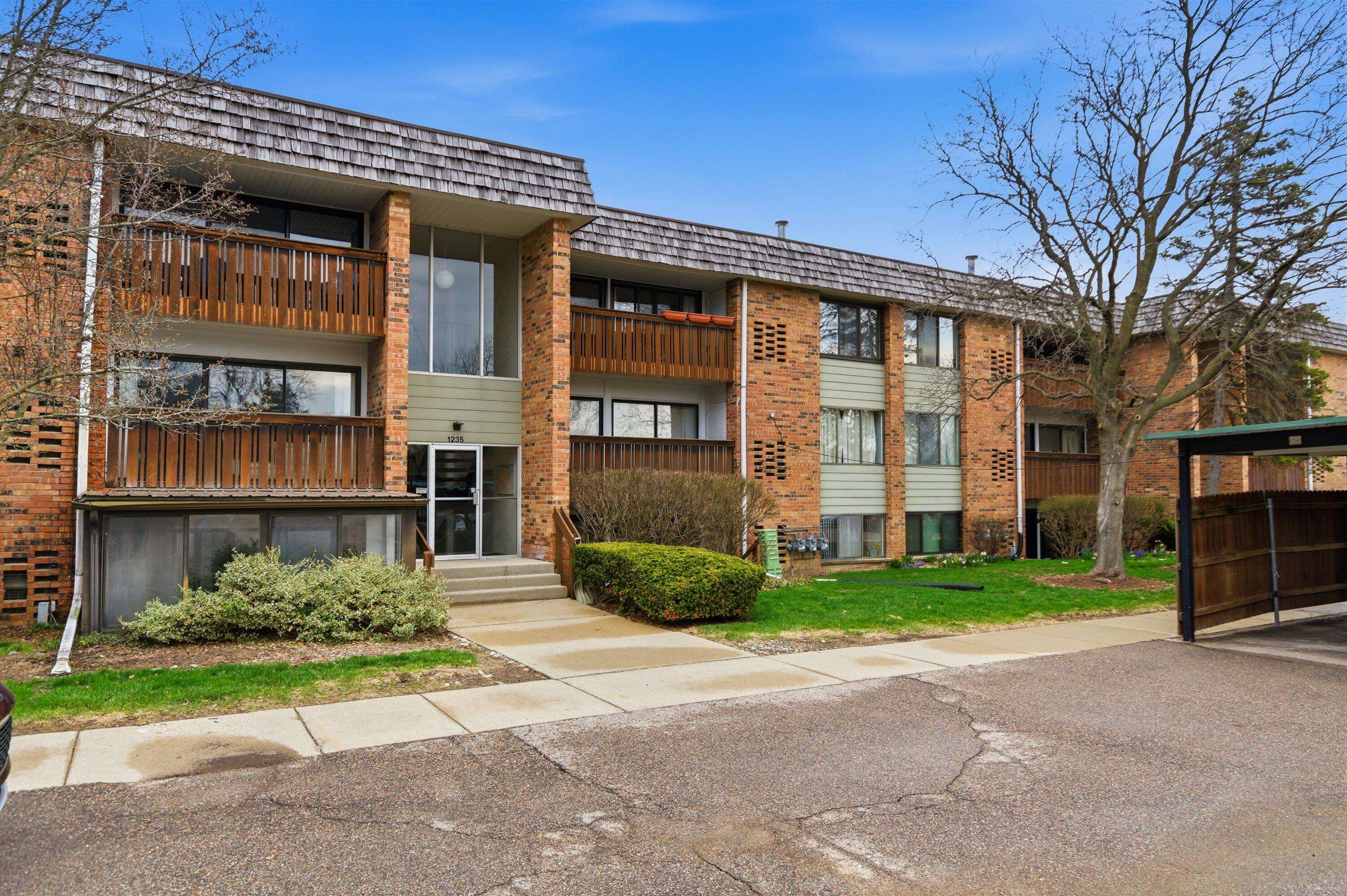 1235 S Maple RD #201, Ann Arbor, MI 48103