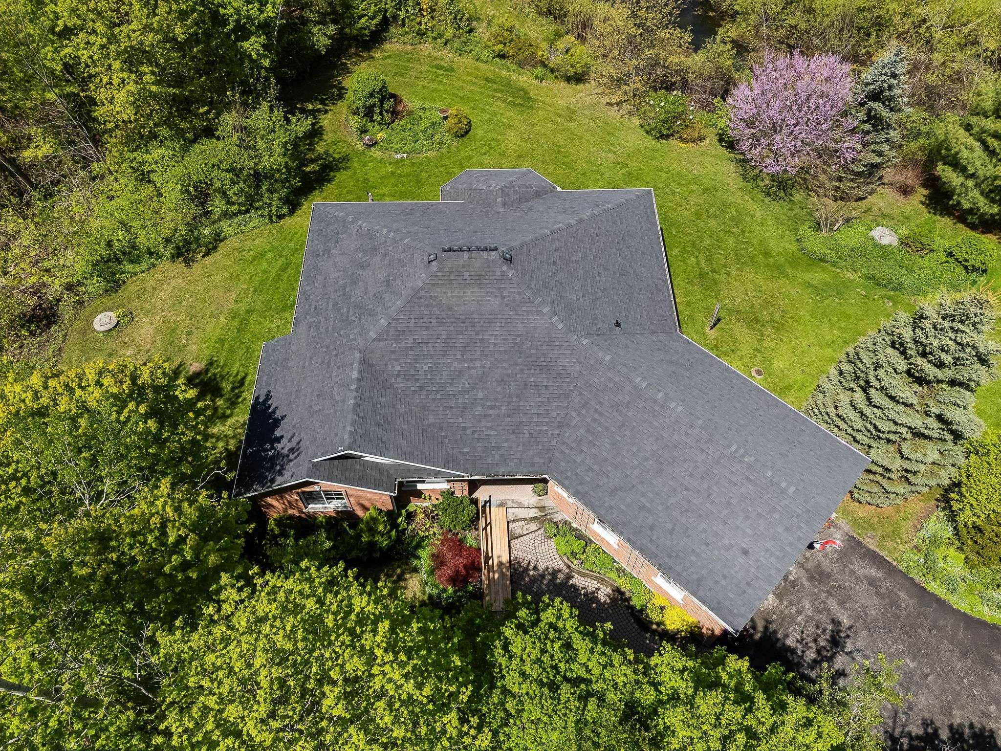 252 Bullis RD, Brighton, ON K0K 1H0