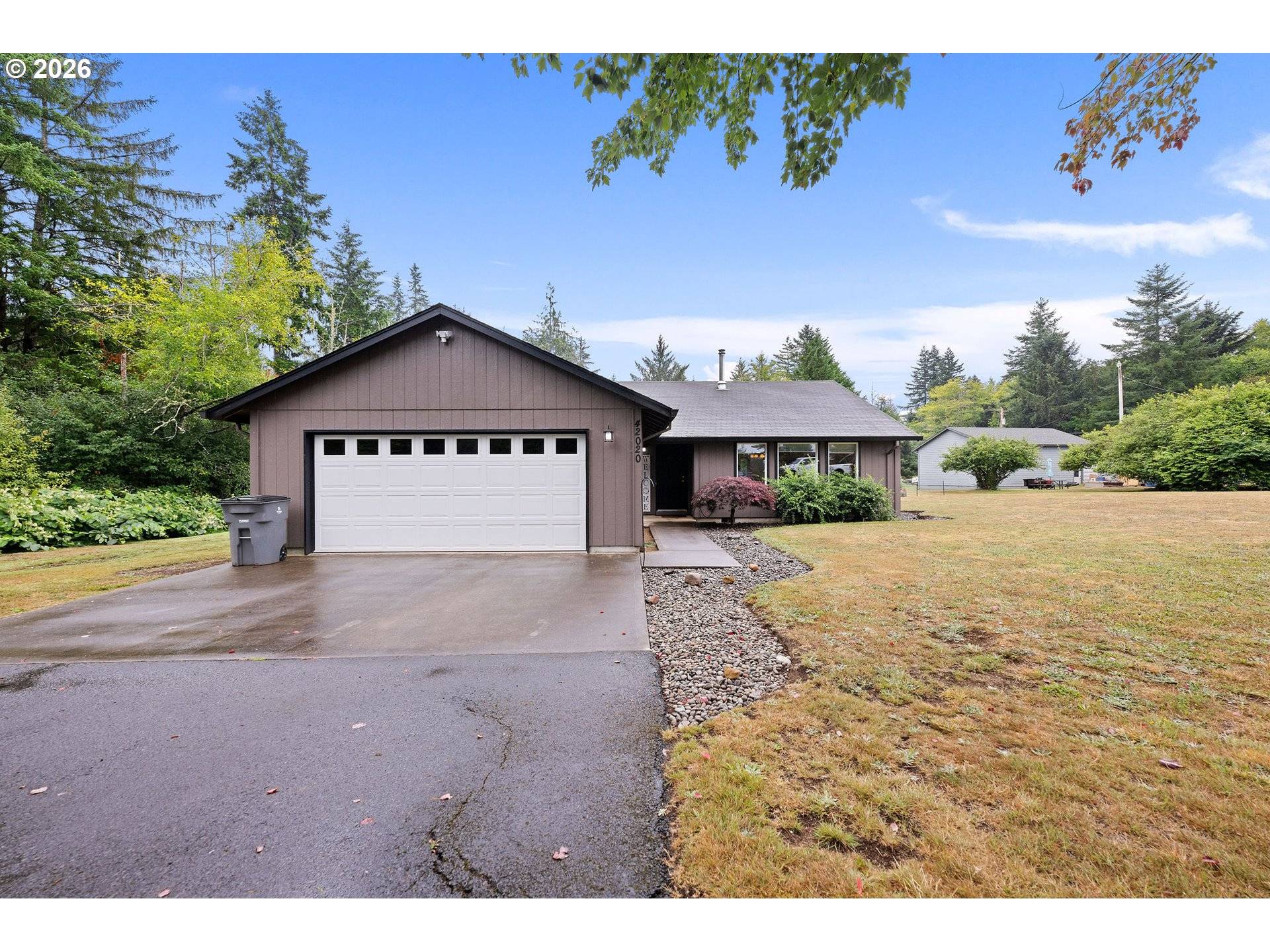42020 FOREST COURT LN, Astoria, OR 97103