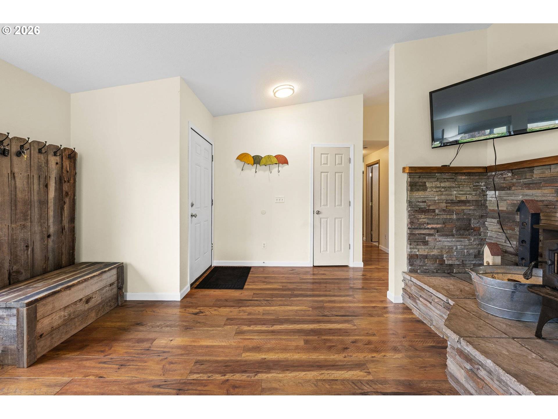 42020 FOREST COURT LN, Astoria, OR 97103