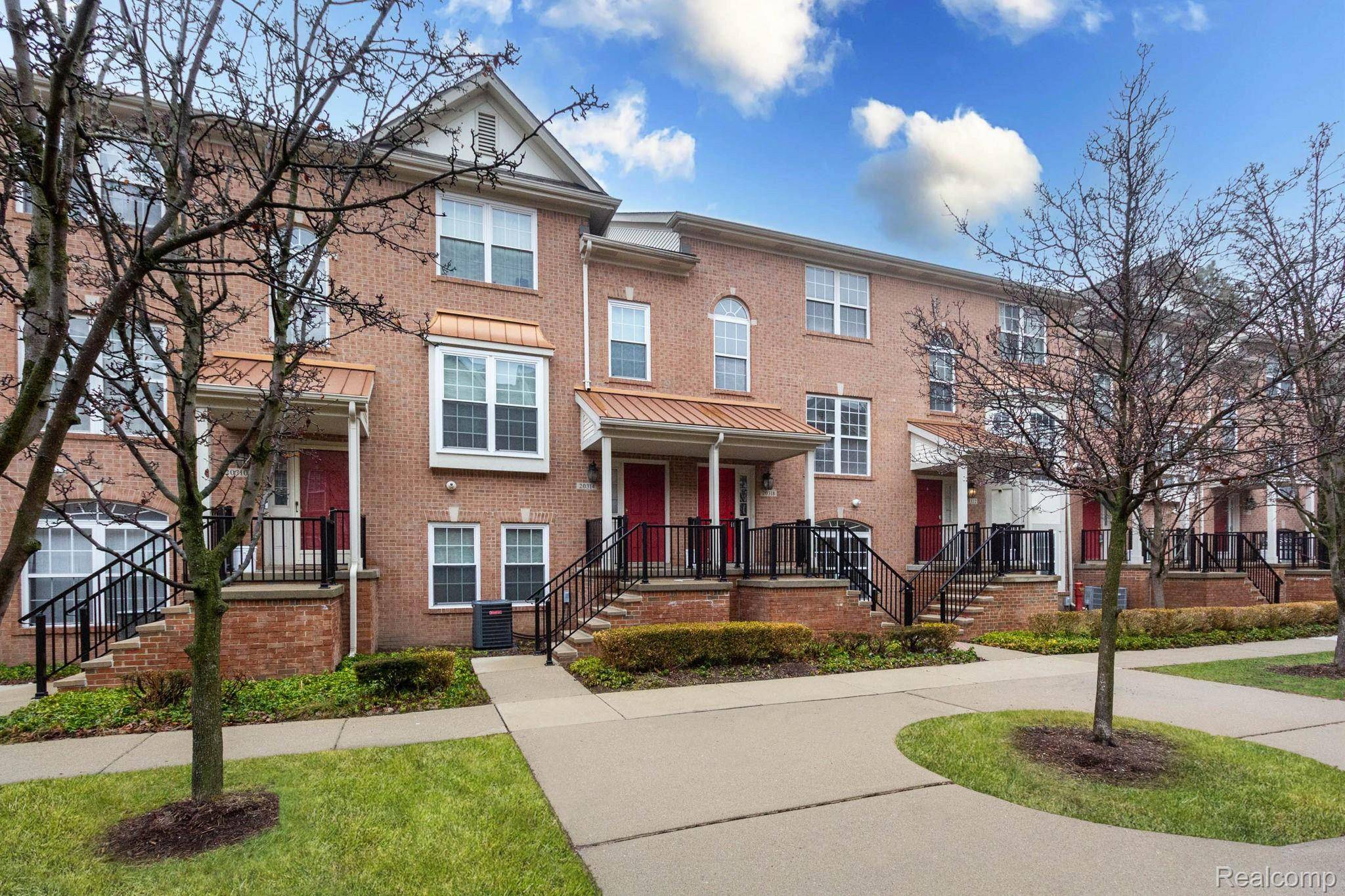 20318 Rodeo CT, Southfield, MI 48075