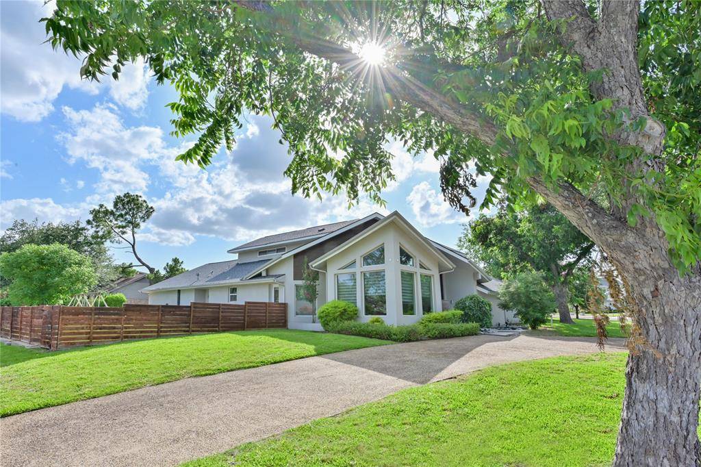 6956 Meadowbriar Lane, Dallas, TX 75230