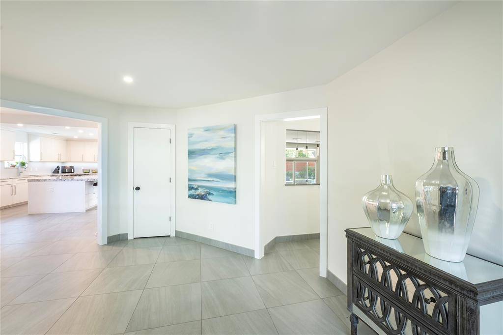 6956 Meadowbriar Lane, Dallas, TX 75230