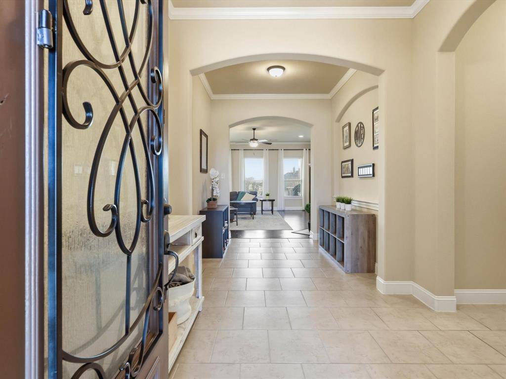 1114 Texanna Trail, Midlothian, TX 76065