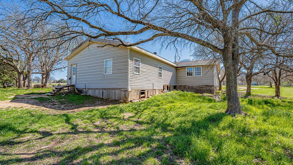 178 County Road 4372, Decatur, TX 76023