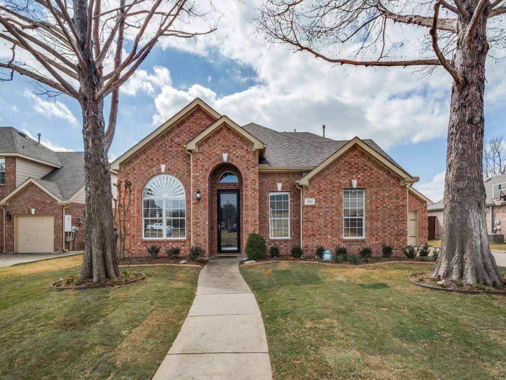 1301 Glen Hollow Lane, Flower Mound, TX 75028