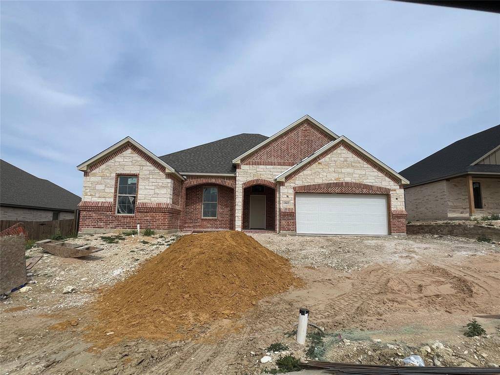 1902 Westhill Drive, Cleburne, TX 76033