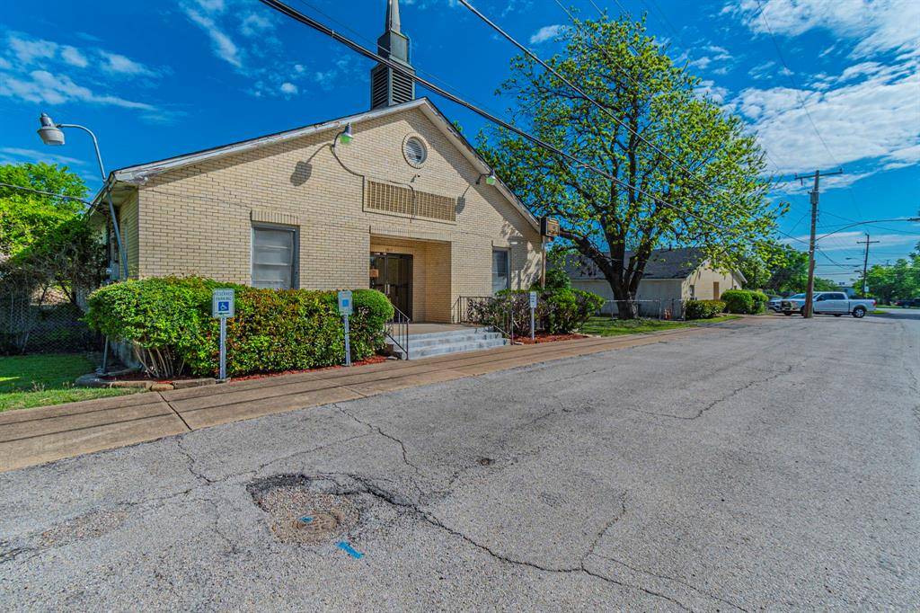 2817 Cherry Valley Boulevard, Dallas, TX 75241