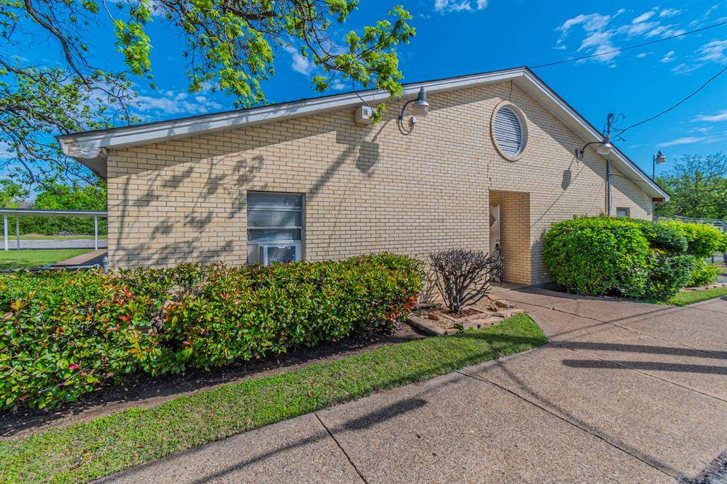 2817 Cherry Valley Boulevard, Dallas, TX 75241