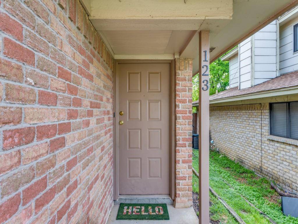 121 - 123 Allencrest Drive, White Settlement, TX 76108