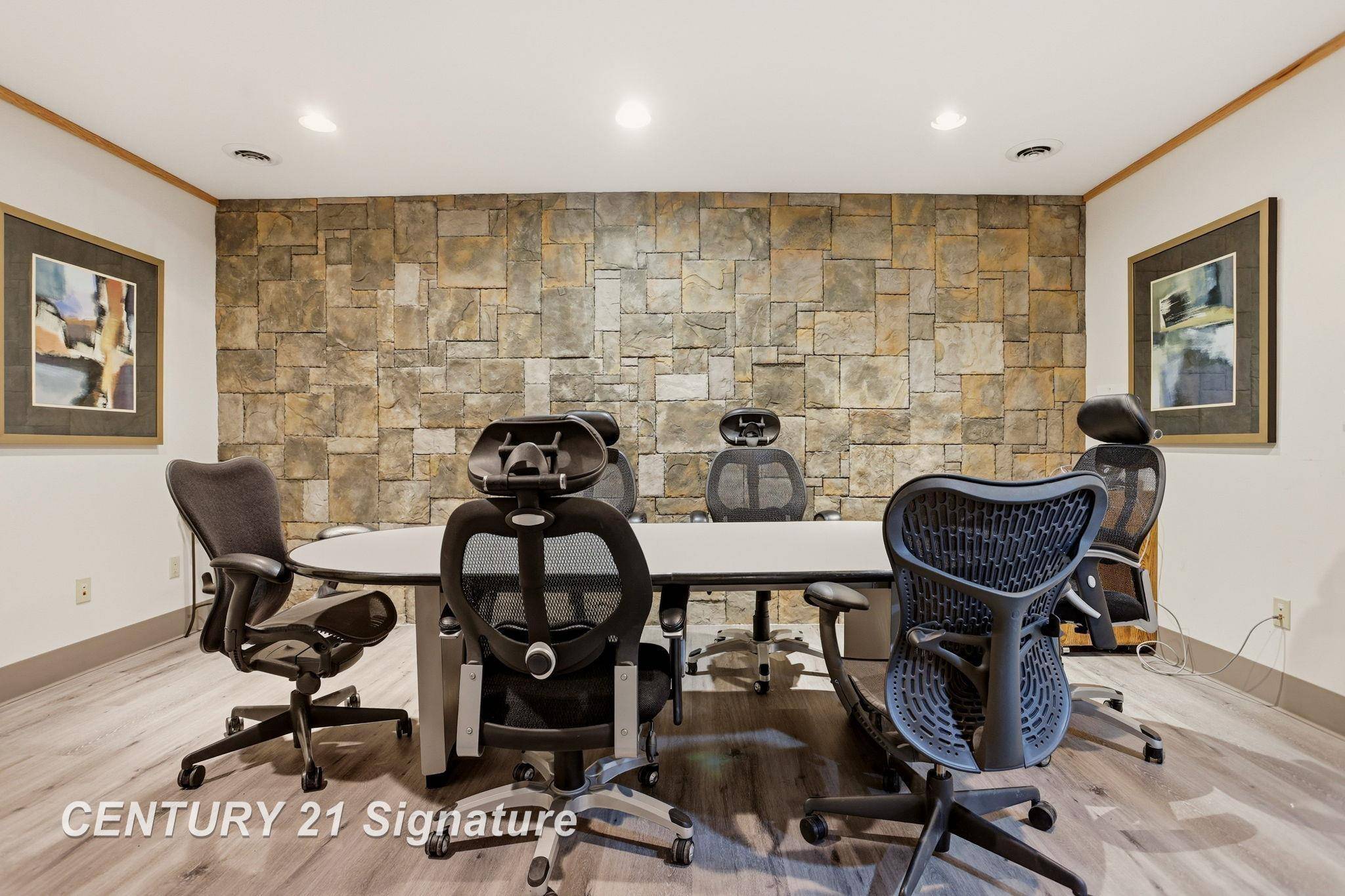 3167 Enterprise DR, Saginaw Twp, MI 48603