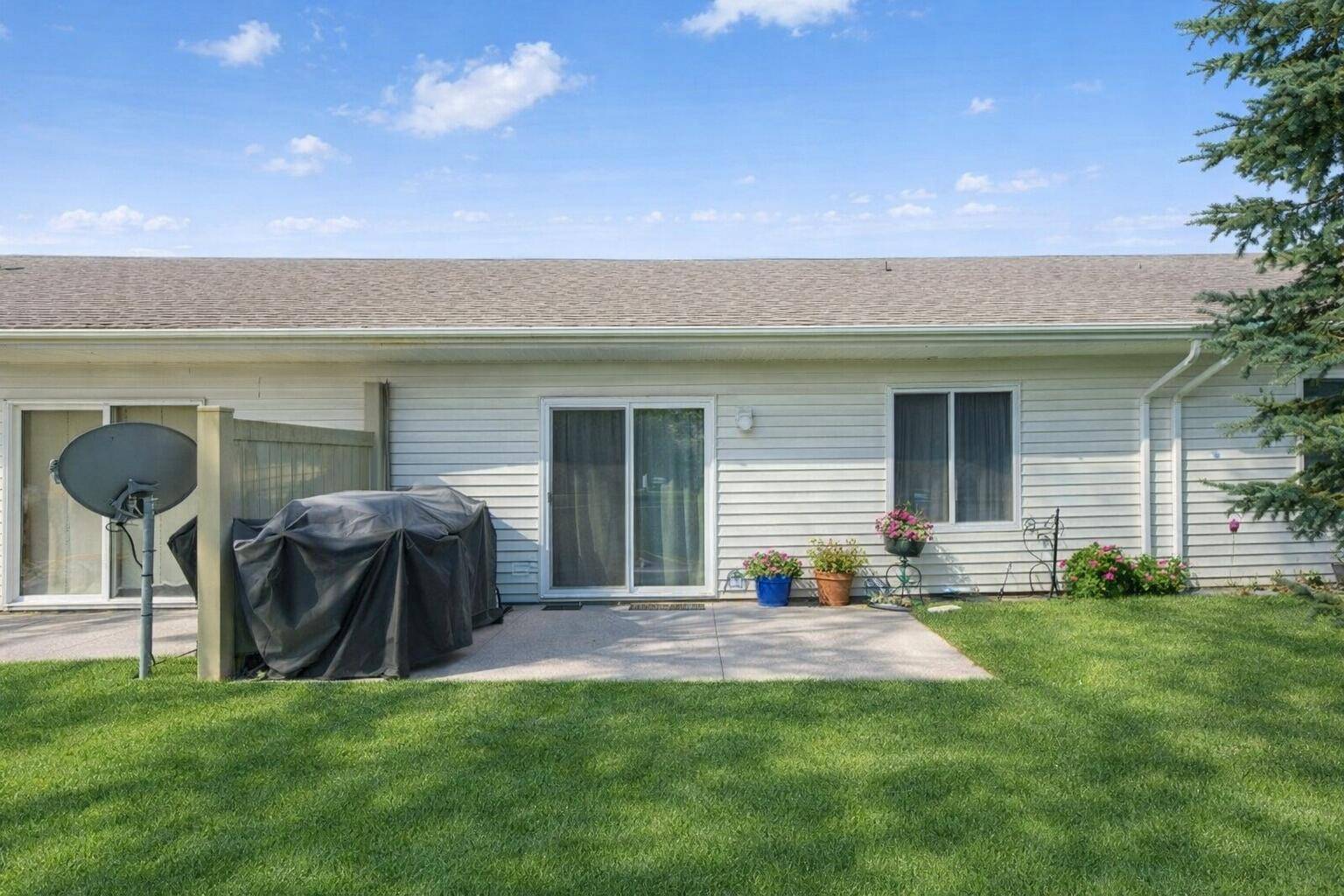 7132 E Cannon Place DR NE, Cannon Twp, MI 49341