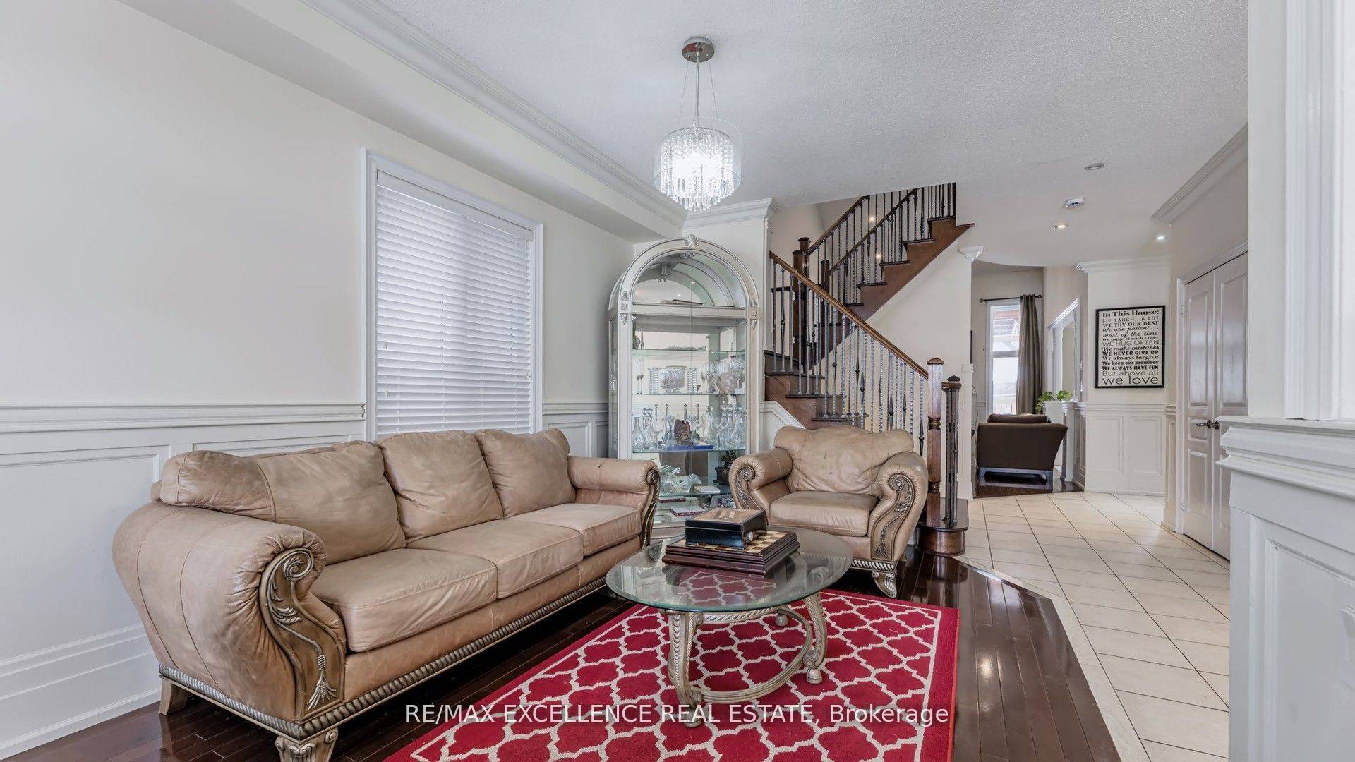 68 Bluffwood CRES, Brampton, ON L6P 2P3