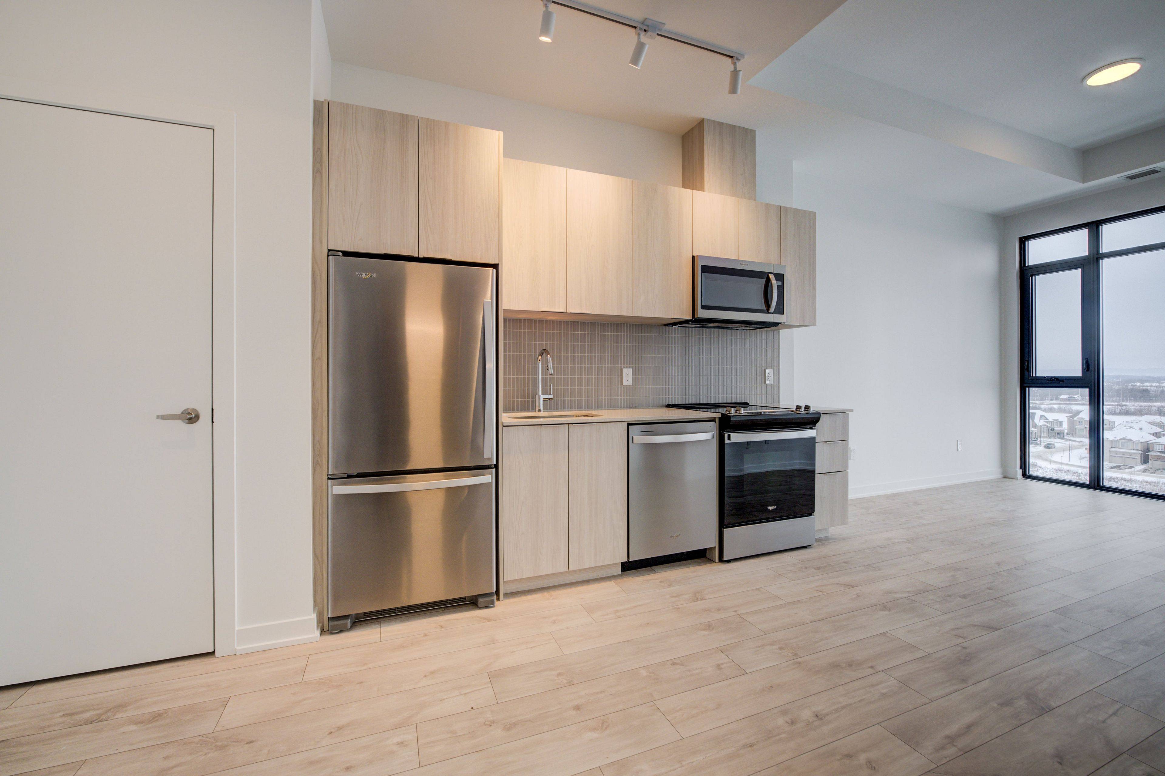 720 Whitlock AVE #816, Milton, ON L9E 1S2