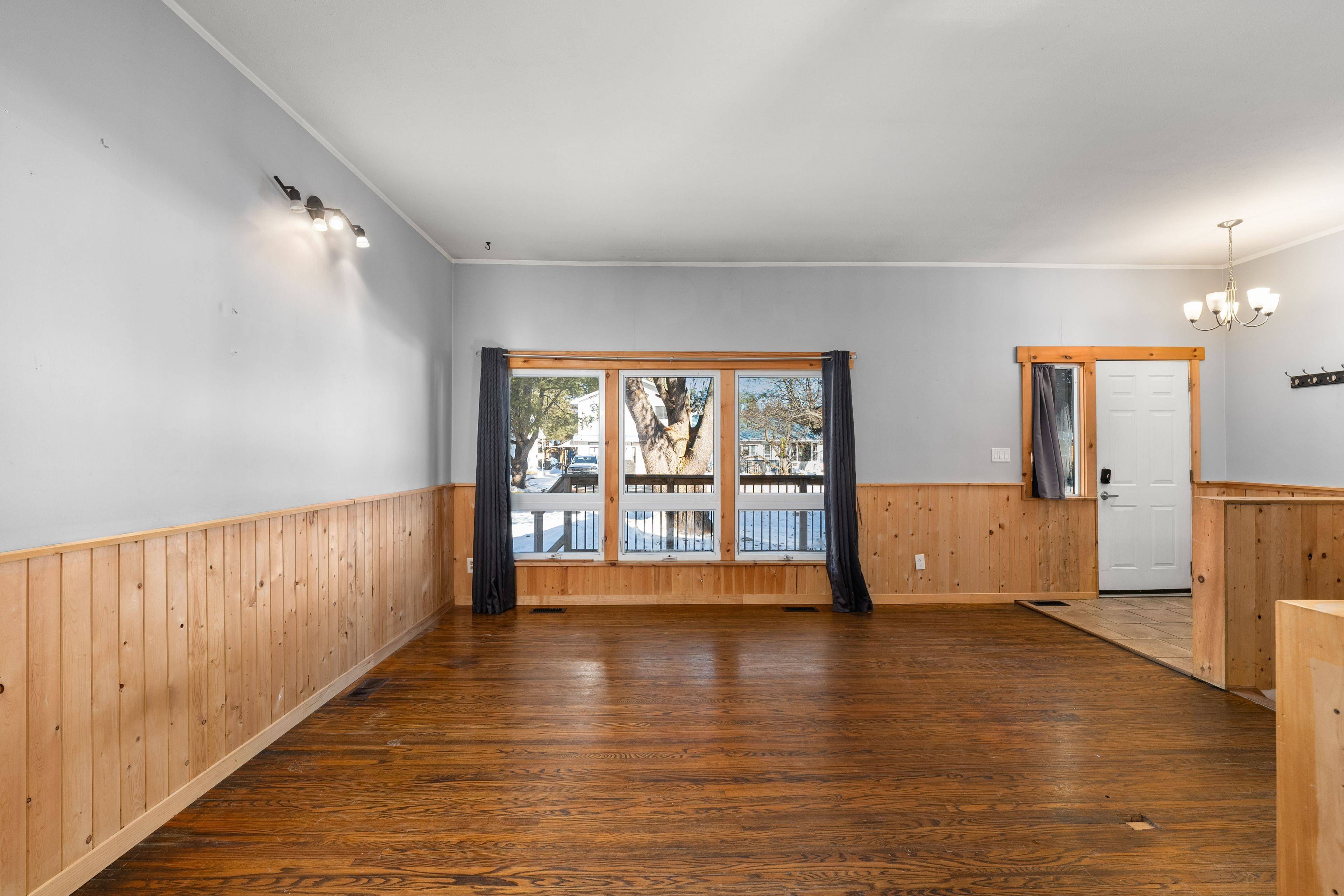 37 Mckay ST, Minden Hills, ON K0M 2K0