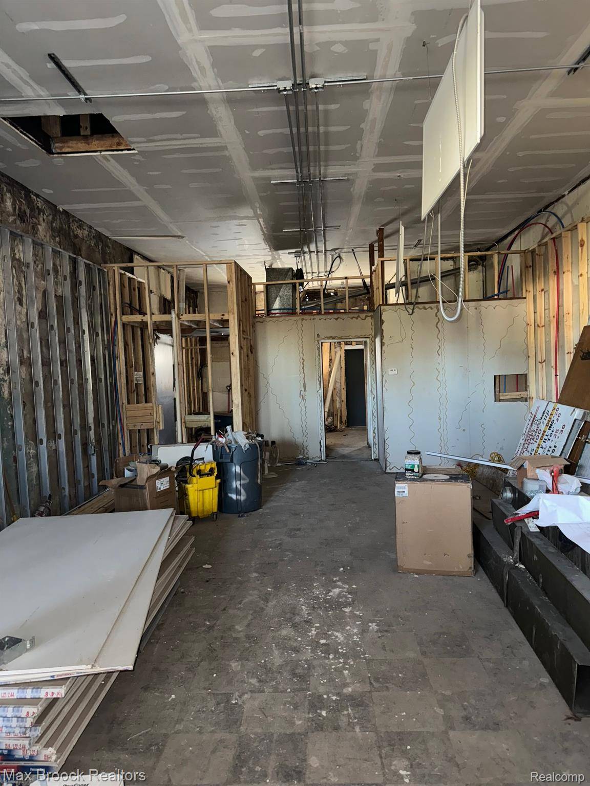 17107 W MCNICHOLS RD, Detroit, MI 48235