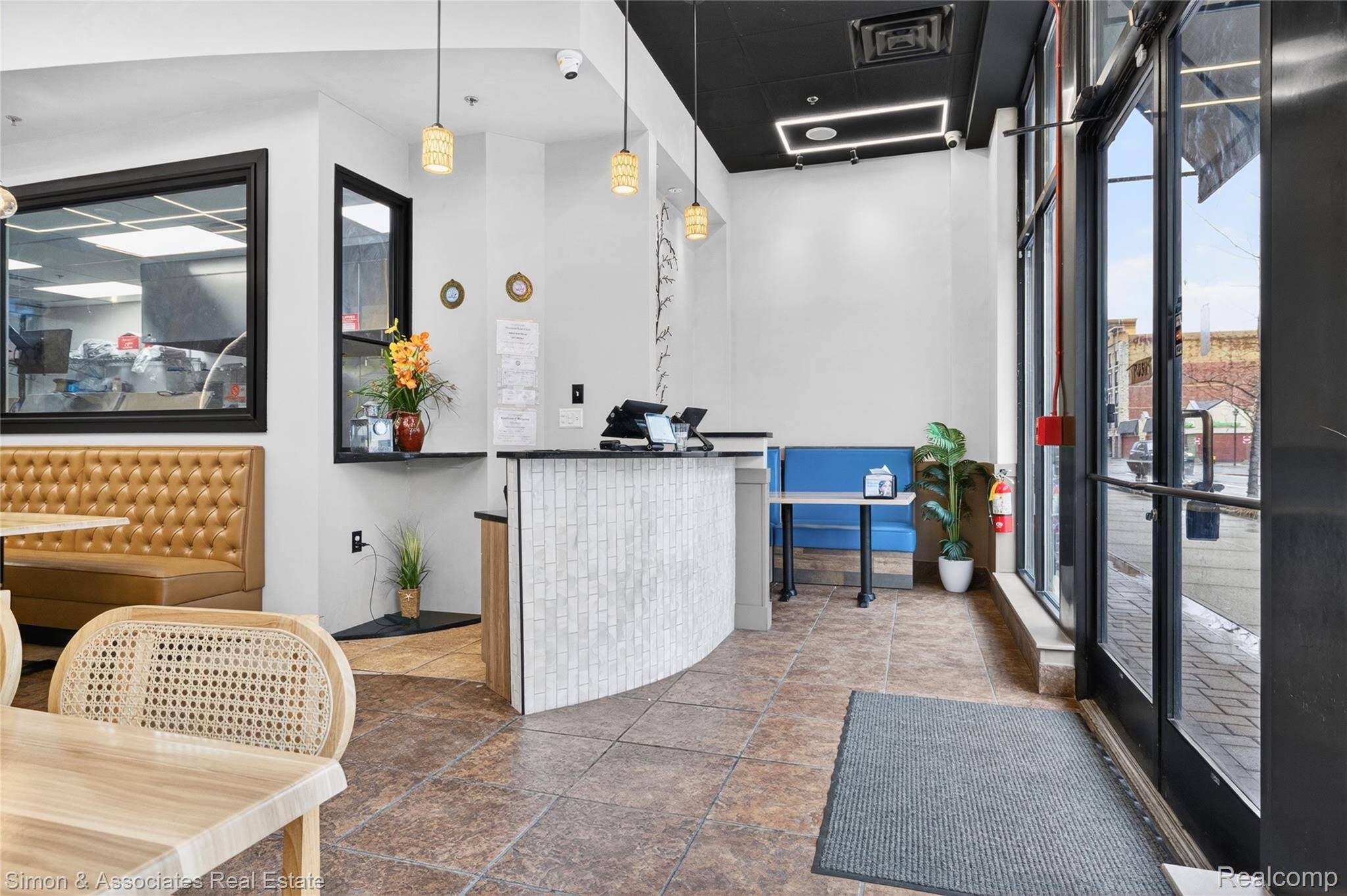 22215 michigan ave, Dearborn, MI 48124