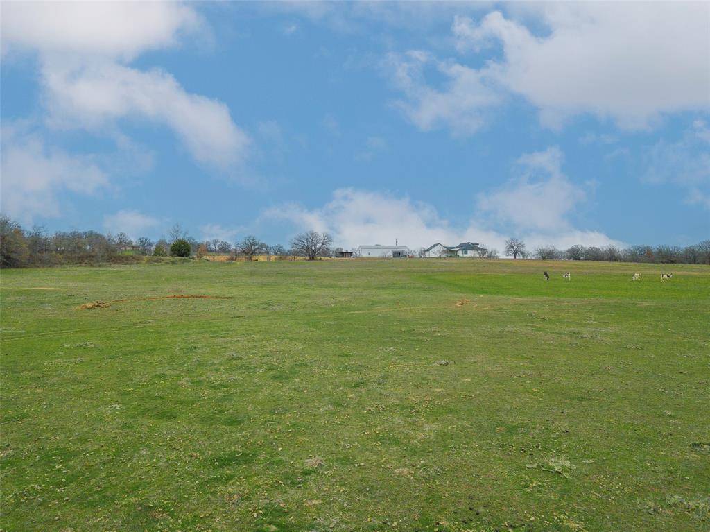 2549 N Hwy 101, Chico, TX 76431