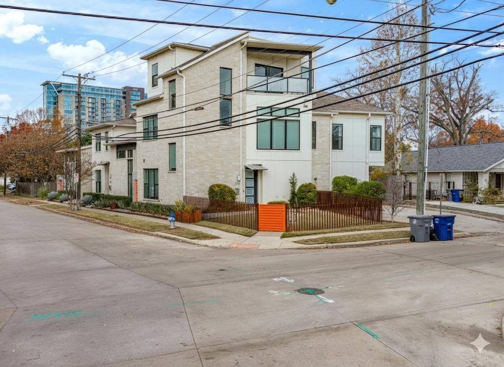 2802 Lee Street, Dallas, TX 75206