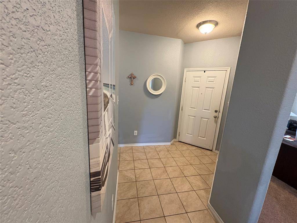 1213 Walnut Cliff Court, Fort Worth, TX 76179