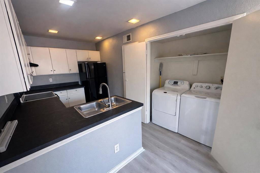 551 Ranch Trail #197, Irving, TX 75063