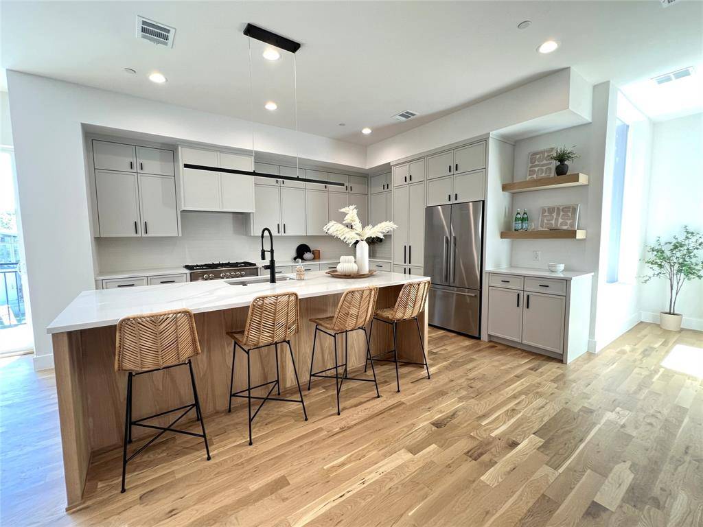 4330 Dickason Avenue #101, Dallas, TX 75219