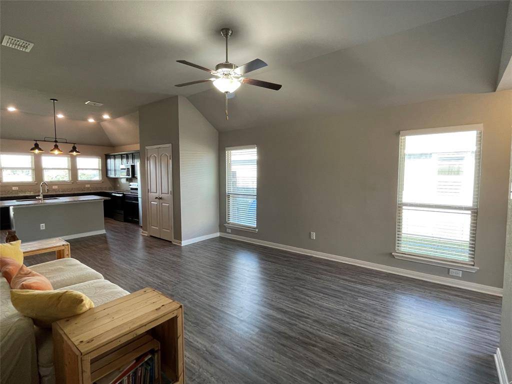 3920 S Fork Ranch Road, Waco, TX 76705