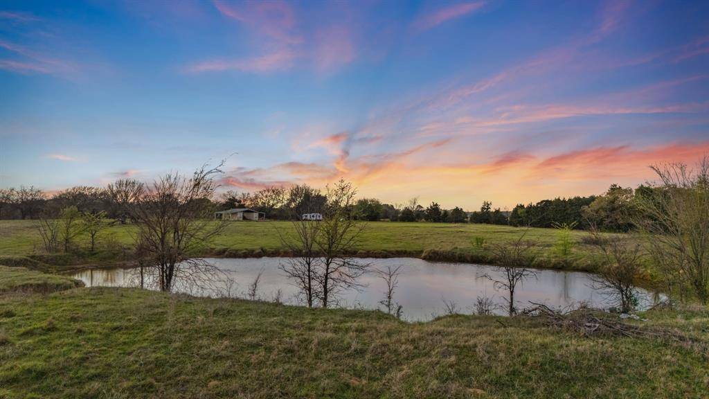 3647 COUNTY ROAD 265, Collinsville, TX 76233