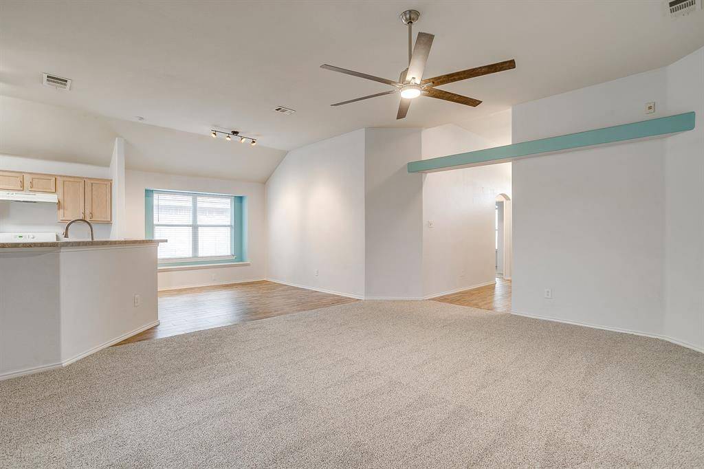 1201 Eastwick Drive, Arlington, TX 76002