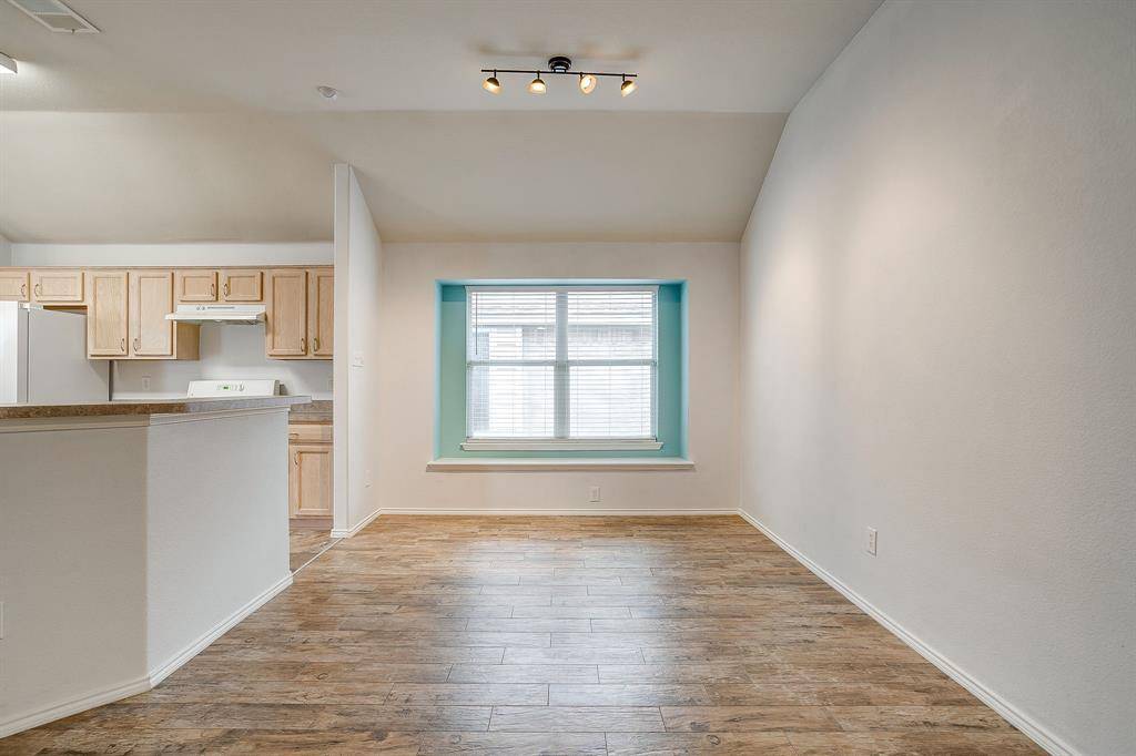 1201 Eastwick Drive, Arlington, TX 76002