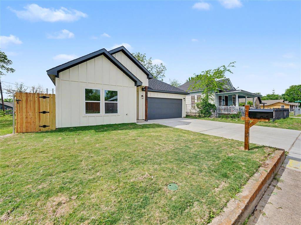1006 E Allen Avenue, Fort Worth, TX 76104