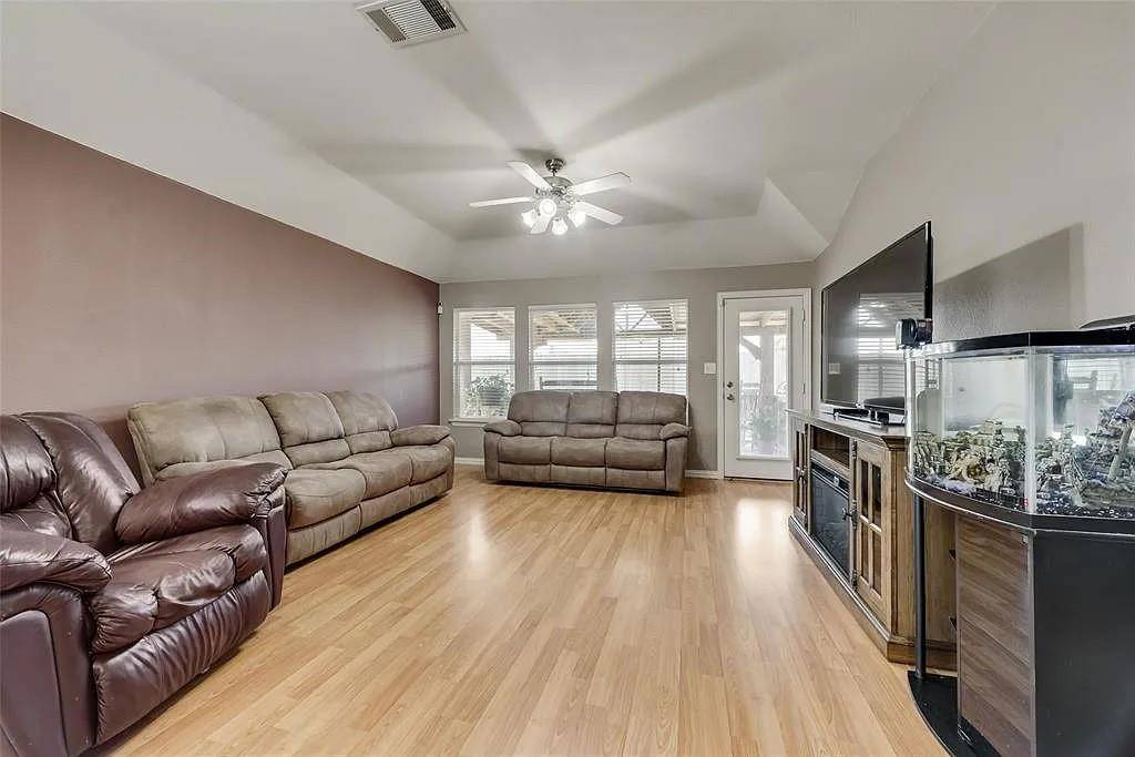 3608 Cottonwood Road, Melissa, TX 75454