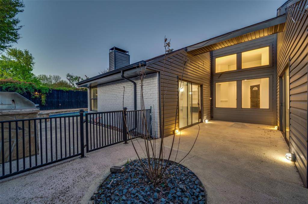 4111 Rush Circle, Addison, TX 75001