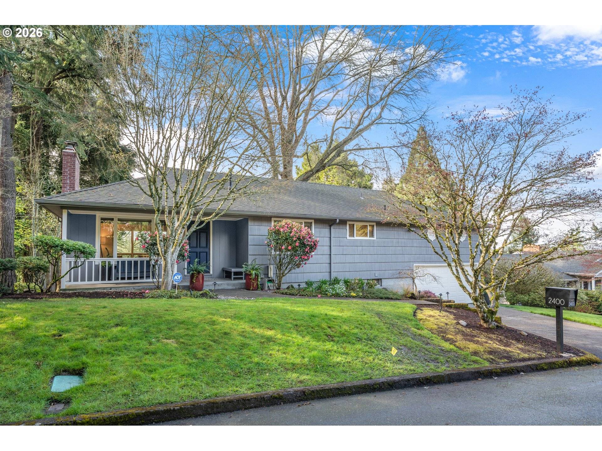 2400 SW RICHARDSON ST, Portland, OR 97239
