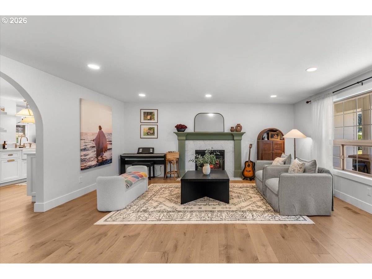 22950 SE FILBERT RD, Eagle Creek, OR 97022