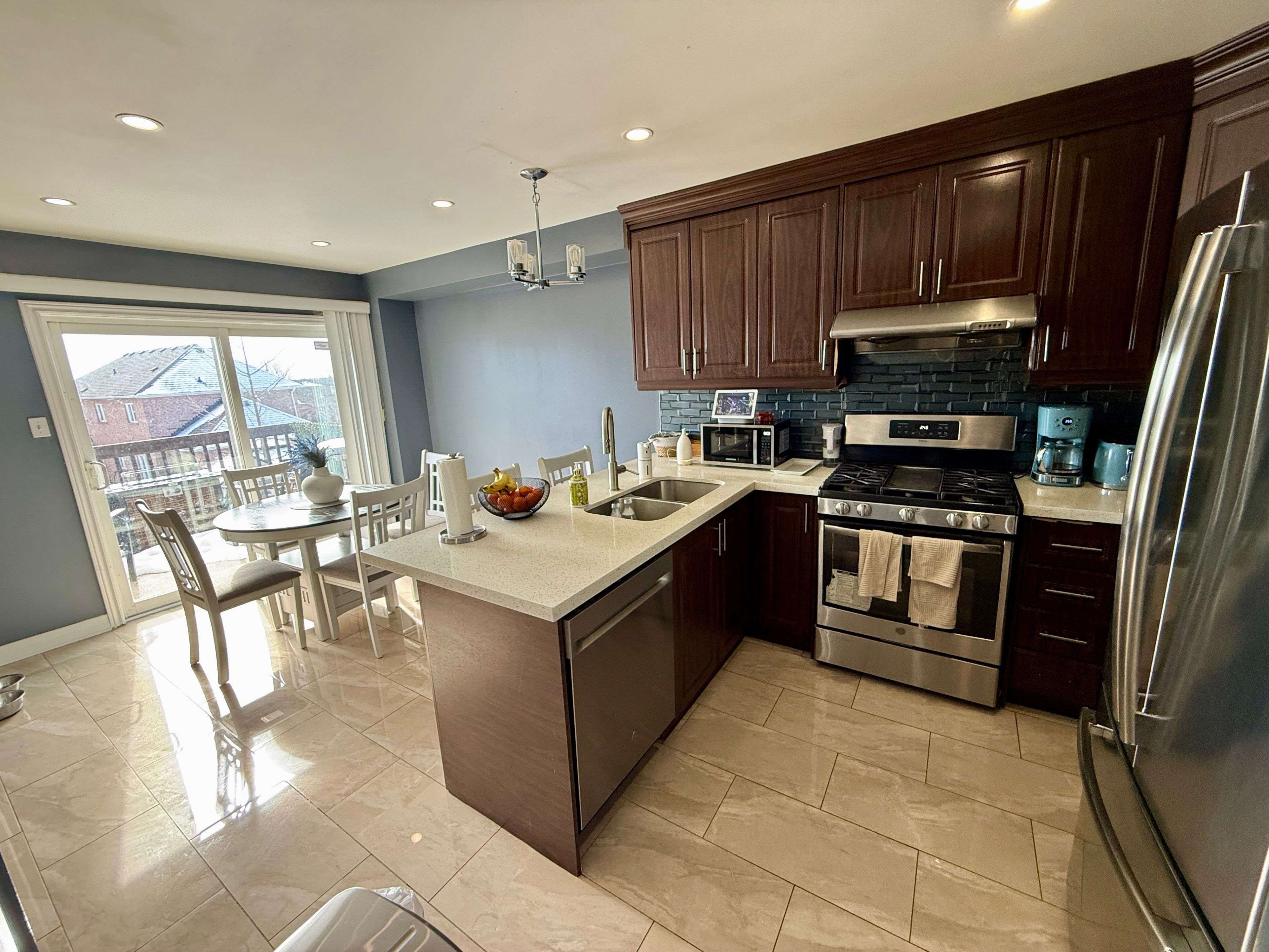 60 Batt CRES, Ajax, ON L1T 4L8