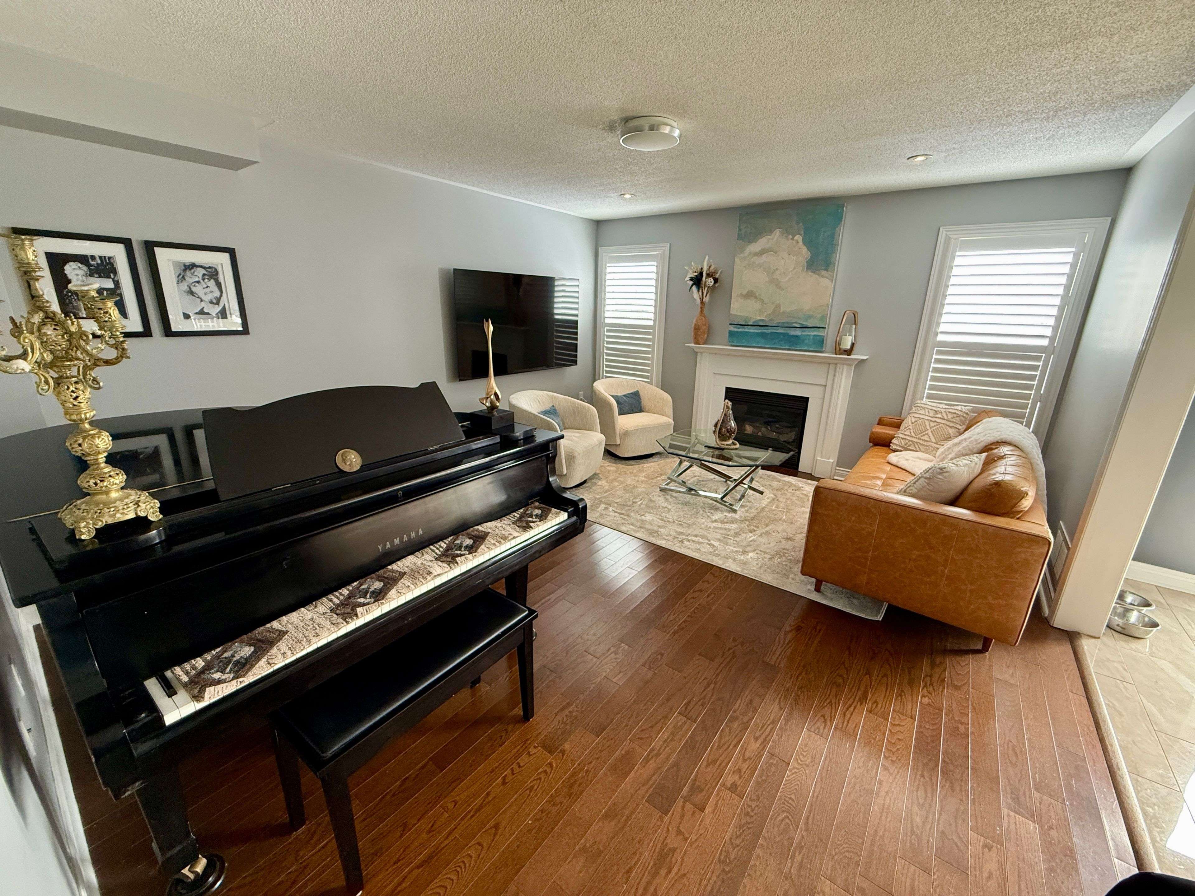 60 Batt CRES, Ajax, ON L1T 4L8