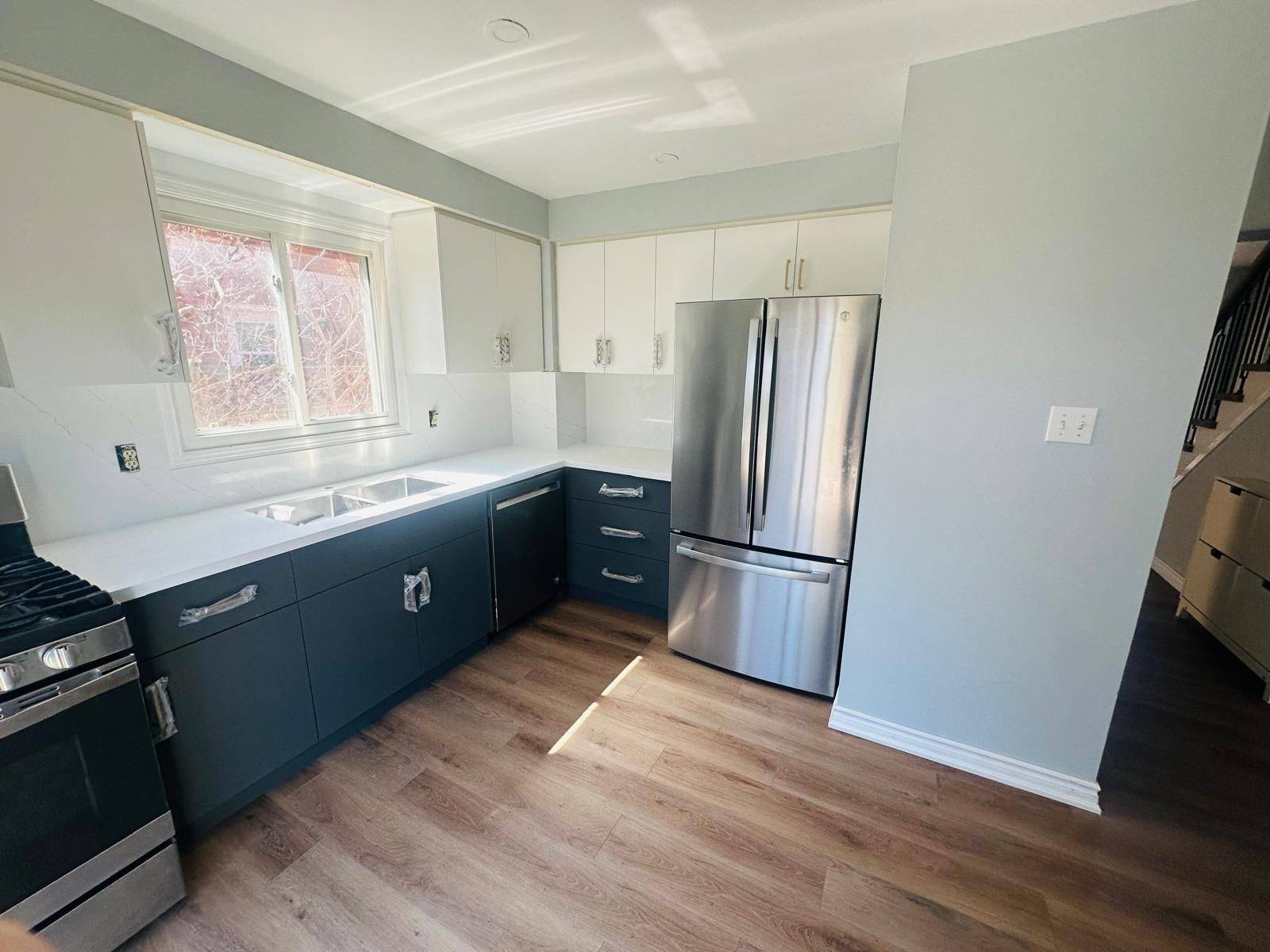 1078 Glenbrook AVE, Oakville, ON L6H 4A3