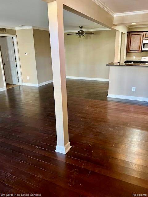 56146 CHESAPEAKE TRL, Shelby Charter Township, MI 48316