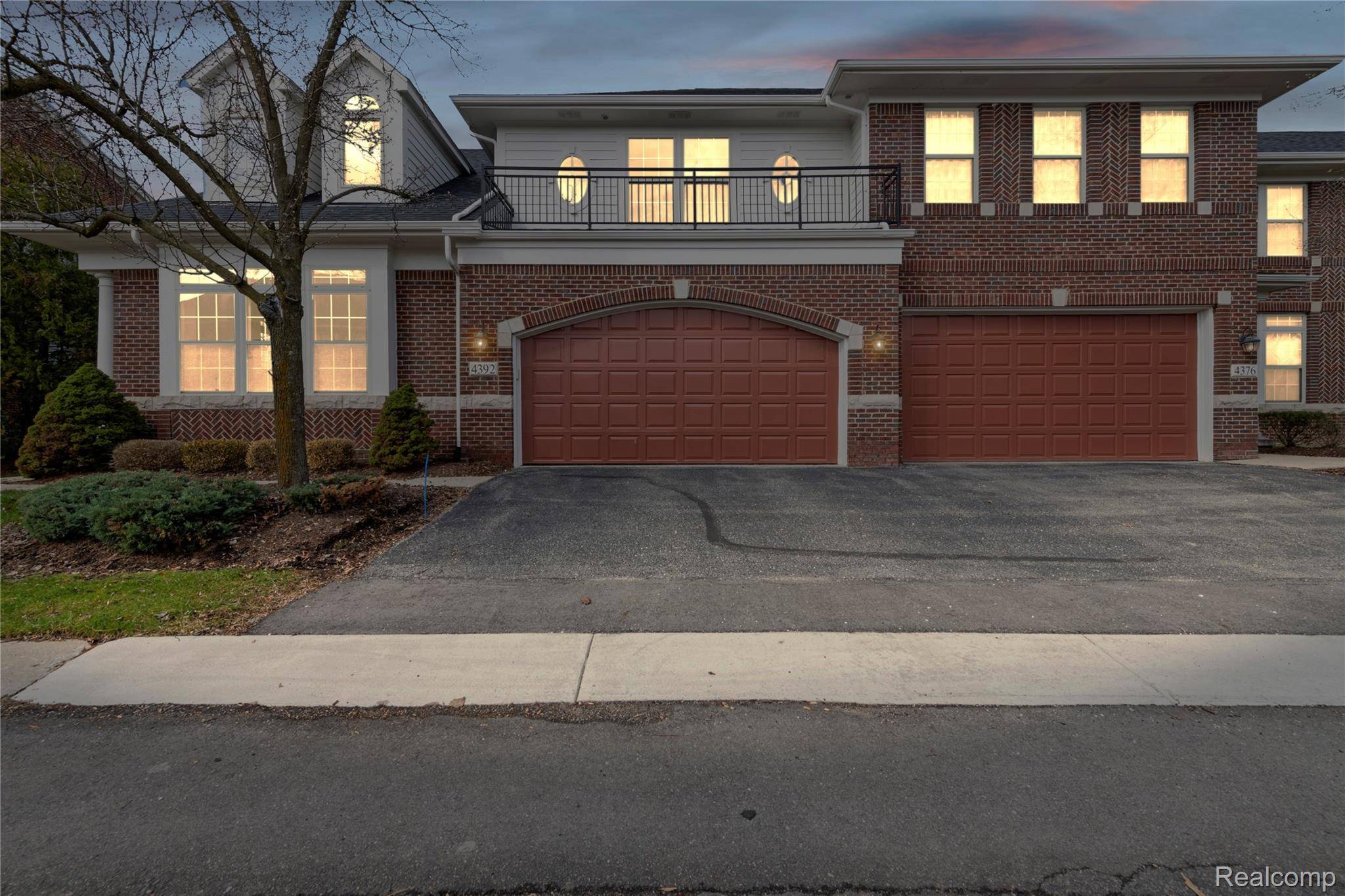 4392 Gateway CIR, West Bloomfield Charter Township, MI 48322