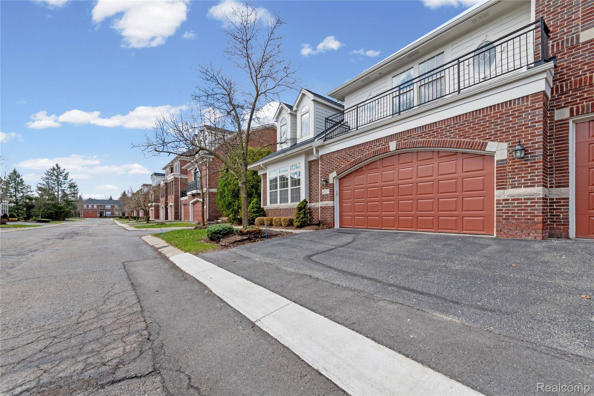 4392 Gateway CIR, West Bloomfield Charter Township, MI 48322
