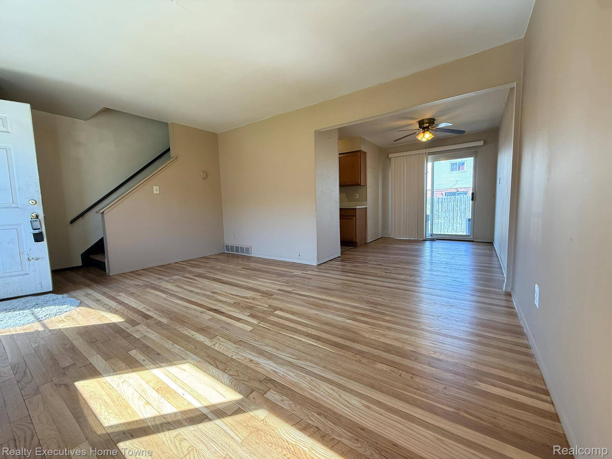 25968 Jeanette, Roseville, MI 48066