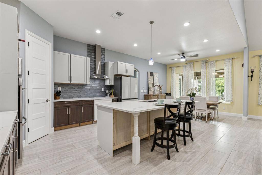 6467 Asher Road, Alvarado, TX 76009