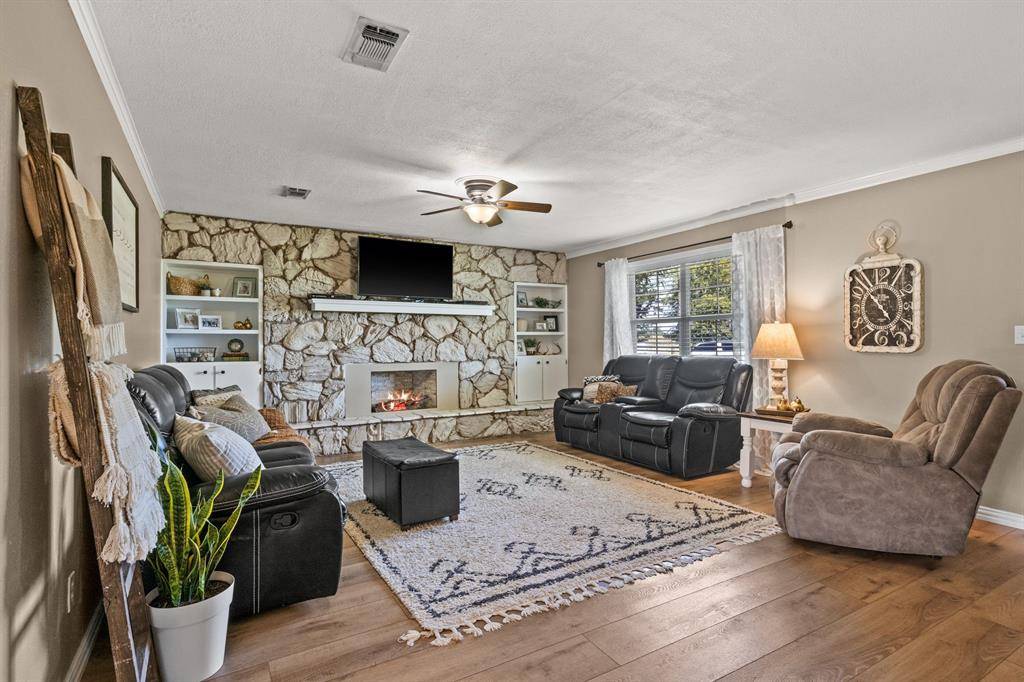 751 NW County Road 1010, Mount Vernon, TX 75457