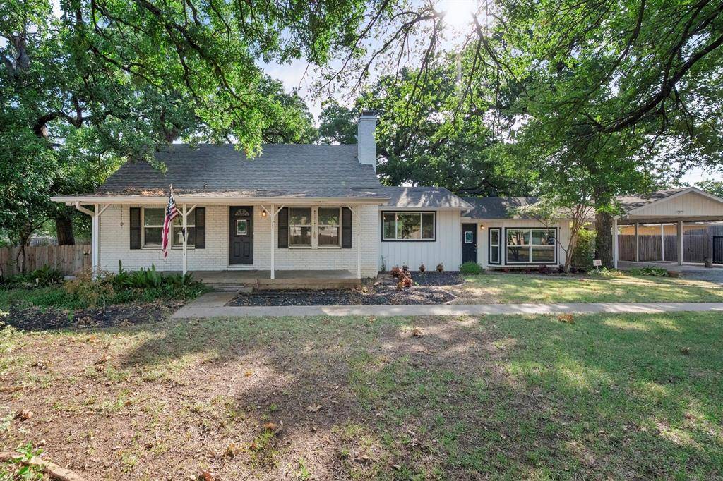 1512 Cardinal Road, Mansfield, TX 76063