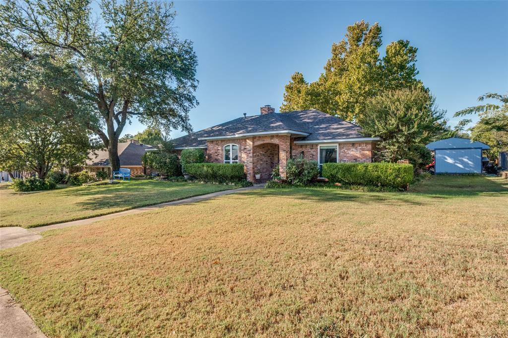 722 Corinthian Place, Duncanville, TX 75137