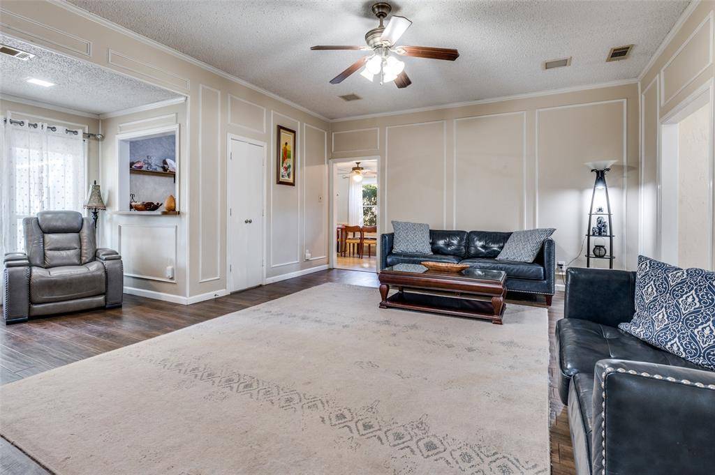 722 Corinthian Place, Duncanville, TX 75137